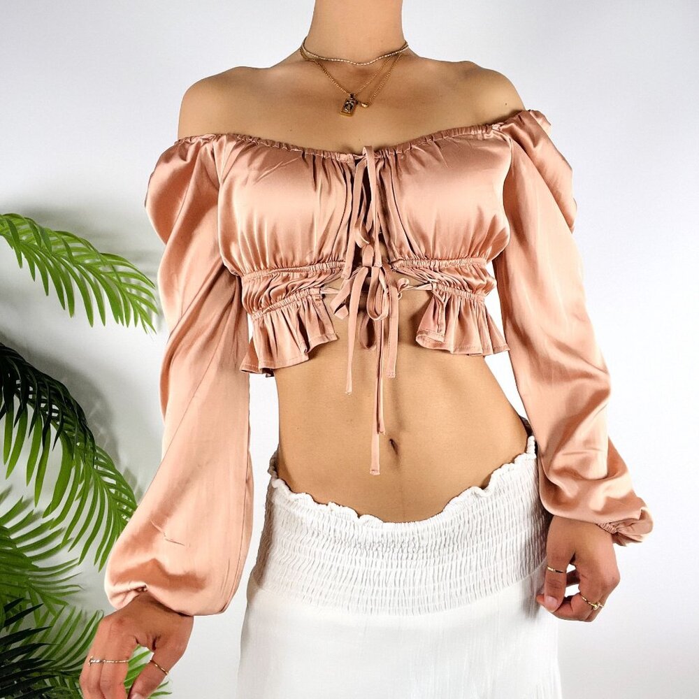 Womens Cottagecore Coquette Pink Satin Off-Shoulder Smocked Crop Top Blouse / XS